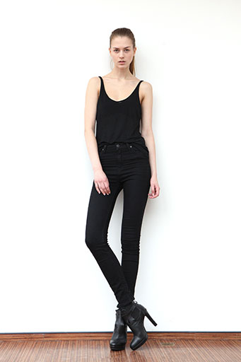 Full body shot Sample of a model snapshot for a girl